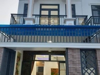 Giải cứu căn nhà 1 lầu 100m2, cách trung tâm hành chính Bình Chánh 2km Giải cứu căn nhà 1 lầu 100m2, cách trung tâm hành chính Bình Chánh 2km