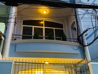 Cần bán gấp nhà 3 lầu KDC bình phú P10 Q6, dt: 68m², giá 7,85 tỷ. Cần bán gấp nhà 3 lầu KDC bình phú P10 Q6, dt: 68m², giá 7,85 tỷ.
