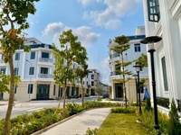Giá 1 tỉ 9 với 1 căn nhà 1 trệt 2 lầu nằm trong khu dân cư cao cấp Giá 1 tỉ 9 với 1 căn nhà 1 trệt 2 lầu nằm trong khu dân cư cao cấp