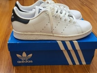 Giày Stan Smith màu Navy AUTH (size 38.5 - chân 23.5cm) Giày Stan Smith màu Navy AUTH (size 38.5 - chân 23.5cm)