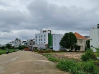 Đất 1000m mặt tiền bờ kè Tham Lương thổ cư cần bán gấp giá rẻ
