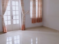 Cho thuê nhà mới sơn đẹp- mặt tiền khu chung cư Bông Sao Q8.
