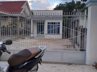 Nhà và đất mặt tiền , gần chợ , gần biển , KDC hiện hữu , giá cựa rẻ