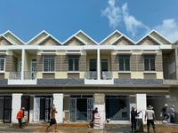Nhà 80m2, 1 trệt 1 lầu , sổ hồng đầy đủ Nhà 80m2, 1 trệt 1 lầu , sổ hồng đầy đủ