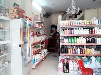 Cần tuyển nhân viên bán hàng đứng tại quầy. Cần tuyển nhân viên bán hàng đứng tại quầy.