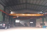 Cho thuê xưởng có sẵn cẩu trục mặt tiền ĐT 824, huyện Bến Lức Cho thuê xưởng có sẵn cẩu trục mặt tiền ĐT 824, huyện Bến Lức