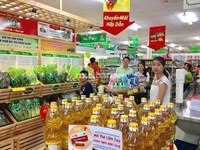 Giao hàng cho Công ty bằng xe máy. - Giao nhận hàng hóa theo yêu cầu c Giao hàng cho Công ty bằng xe máy. - Giao nhận hàng hóa theo yêu cầu c
