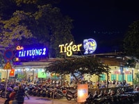 Tuyển phục vụ nhà hàng thu nhập cao Tuyển phục vụ nhà hàng thu nhập cao