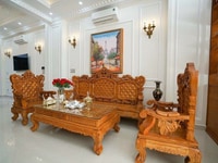 Nhà chúng tôi tìm gấp 1 cô giúp việc nhà, 1 cô trông trẻ, 1 cô chăm bà Nhà chúng tôi tìm gấp 1 cô giúp việc nhà, 1 cô trông trẻ, 1 cô chăm bà