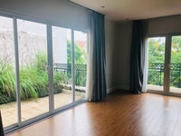 Cho thuê biệt thự Vinhomes Riverside phong cách châu âu Cho thuê biệt thự Vinhomes Riverside phong cách châu âu
