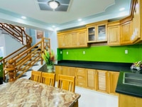 Cần 1 giúp việc nhà 1 chăm người bệnh 1 chăm em bé Cần 1 giúp việc nhà 1 chăm người bệnh 1 chăm em bé