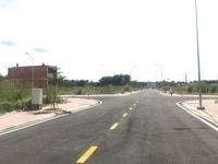 Cần Bán Lô Đất Ngay Chợ Chánh Lưu Chỉ 750 Triệu Cần Bán Lô Đất Ngay Chợ Chánh Lưu Chỉ 750 Triệu