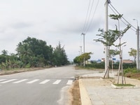 Bán lô đất đường 10m5, có sổ, lâu dài, sát đường QL1 Bán lô đất đường 10m5, có sổ, lâu dài, sát đường QL1