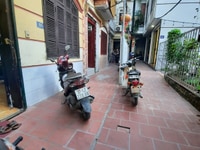 Nhà vuông vắn- riêng tường riêng móng- thoáng trước sau- trước nhà ngõ Nhà vuông vắn- riêng tường riêng móng- thoáng trước sau- trước nhà ngõ