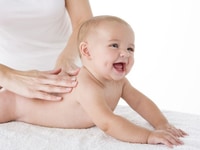 Cần 2 Người Giúp Việc Nhà, 1 Chăm Em Bé Cần 2 Người Giúp Việc Nhà, 1 Chăm Em Bé