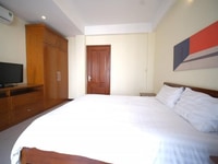 Căn hộ dịch vụ studio và 1 khách,1 ngủ khu đình thôn Căn hộ dịch vụ studio và 1 khách,1 ngủ khu đình thôn