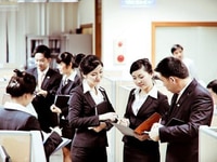 Cần tuyển nhân viên nam nữ văn phòng không yêu cầu kinh nghiệm . Cần tuyển nhân viên nam nữ văn phòng không yêu cầu kinh nghiệm .