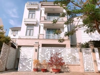 Biệt thự 10x25 1 trệt 3 lầu 5pn 5wc 2 sân thượng Biệt thự 10x25 1 trệt 3 lầu 5pn 5wc 2 sân thượng