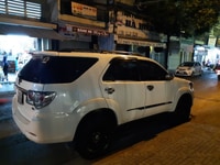 Cho thuê xe 4 và 7 chỗ có tài xế Cho thuê xe 4 và 7 chỗ có tài xế