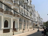 Xe hơi vào nhà, thông thoáng các hướng, không ngập nước. Xe hơi vào nhà, thông thoáng các hướng, không ngập nước.
