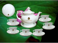 Bộ ấm trà in logo qùa tặng tết sang trọng tại Nha Trang Bộ ấm trà in logo qùa tặng tết sang trọng tại Nha Trang
