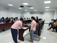 Tuyển 100 công nhân Nữ thời vụ tại Vĩnh Phúc Tuyển 100 công nhân Nữ thời vụ tại Vĩnh Phúc