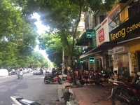 Bán gấp, bán rẻ trước tết. Nhà mặt phố Đốc Ngữ. 120m2, mt 6m, 16.5 tỷ. Bán gấp, bán rẻ trước tết. Nhà mặt phố Đốc Ngữ. 120m2, mt 6m, 16.5 tỷ.