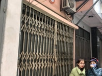 Bán đất Văn Cao, DT 32m2, MT 3,5m, 2,7 tỷ, vuông vắn, cách ô tô 10m Bán đất Văn Cao, DT 32m2, MT 3,5m, 2,7 tỷ, vuông vắn, cách ô tô 10m