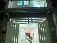 Chú Huy đang cần tiền nên bán gấp nhà 1 lầu 90m2 SHR , Giá 850 triệu Chú Huy đang cần tiền nên bán gấp nhà 1 lầu 90m2 SHR , Giá 850 triệu