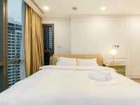 Cần người phụ trông em bé có mẹ chăm phụ ăn ở tại nhà Cần người phụ trông em bé có mẹ chăm phụ ăn ở tại nhà