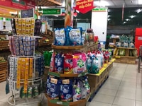 Cần thêm tạp vụ cho cửa hàng những ngày gần tết Cần thêm tạp vụ cho cửa hàng những ngày gần tết