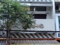 Cần sang lại tiệm Spa - Nail mặt tiền Hưng Phú Q.8 Cần sang lại tiệm Spa - Nail mặt tiền Hưng Phú Q.8