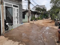 Cần bán nhà sát trường bình bình. 2 mặt tiền trước tết Cần bán nhà sát trường bình bình. 2 mặt tiền trước tết