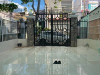 Bán nhà mặt tiền 139m2 TTH06, Quận 12, giá tốt nhất khu vực