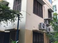 Cho thuê nhà 2 tầng làm văn phòng cạnh sân hàng đẫy Cho thuê nhà 2 tầng làm văn phòng cạnh sân hàng đẫy
