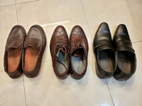 Vài đôi giày da Nam qua sử dụng . Vài đôi giày da Nam qua sử dụng .