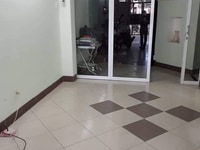Cho thuê nhà 3 tầng đường Loseby, diện tích: 115m. Giá 18tr Cho thuê nhà 3 tầng đường Loseby, diện tích: 115m. Giá 18tr