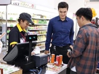 Tuyển nhân viên nữ bán hàng trong siêu thị Tuyển nhân viên nữ bán hàng trong siêu thị