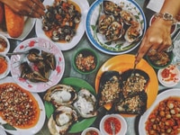 Nhà ở chung cư, nhà có 2 vợ chồng và 1 bé 6 tháng làm ăn ở lại nhà Nhà ở chung cư, nhà có 2 vợ chồng và 1 bé 6 tháng làm ăn ở lại nhà