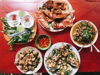 Mình cần tìm người có kinh nghiệm chăm bé 7tháng chỉ chăm bé,làm ở lại Mình cần tìm người có kinh nghiệm chăm bé 7tháng chỉ chăm bé,làm ở lại