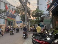 NHÀ Phần Mềm Quang Trung. +DT:110m2 DTS;764m2 giá 14,2 Tỷ. NHÀ Phần Mềm Quang Trung. +DT:110m2 DTS;764m2 giá 14,2 Tỷ.