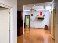 Cho thuê căn hộ chung cư tầng 5 phố Chùa Láng, diện tích 75 m2