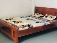 Thanh lý giường gỗ xoan 1.6 m x 2m tại Q. Phú Nhận Thanh lý giường gỗ xoan 1.6 m x 2m tại Q. Phú Nhận
