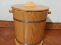 Thùng đựng gạo gỗ Thông 15 kg. Thùng đựng gạo gỗ Thông 15 kg.