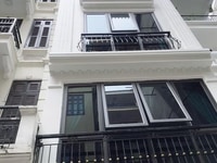 Nhà kinh doanh , ô tô đỗ cửa , 53m .4 tầng ở TRUNG KÍNH Nhà kinh doanh , ô tô đỗ cửa , 53m .4 tầng ở TRUNG KÍNH