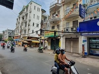 Nhà Hiếm Mặt Tiền Khu Phan Xích Long , 4x18, 4 tầng , 17,9 tỷ Nhà Hiếm Mặt Tiền Khu Phan Xích Long , 4x18, 4 tầng , 17,9 tỷ