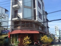 NHÀ MỚI ĐẸP CHO THUÊ !! Trung Tâm Quận 10! NHÀ MỚI ĐẸP CHO THUÊ !! Trung Tâm Quận 10!