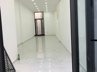 Nhà mới xây mặt tiền Đoàn Văn Bơ 120m2 Q4 ngang 3.2 dài 18 Nhà mới xây mặt tiền Đoàn Văn Bơ 120m2 Q4 ngang 3.2 dài 18