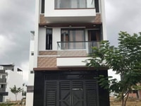 Chính chủ cần bán gấp căn nhà 2 lầu Chính chủ cần bán gấp căn nhà 2 lầu