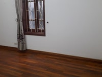 Cho thuê nhà ngõ 81 Nguyễn Phong Sắc, diện tích 30 m2x3,5 tầng